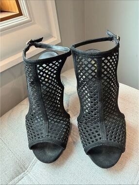 Madden Girl Black Cutout Peep Toe High Heel Sandals